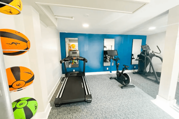 The canvas apartments fitness center